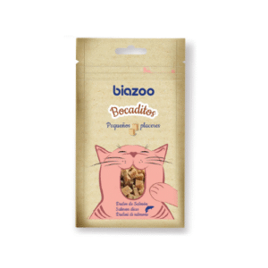 KĀRUMS KAĶIEM BOCADITOS SALMON DICES 50G - Image 1